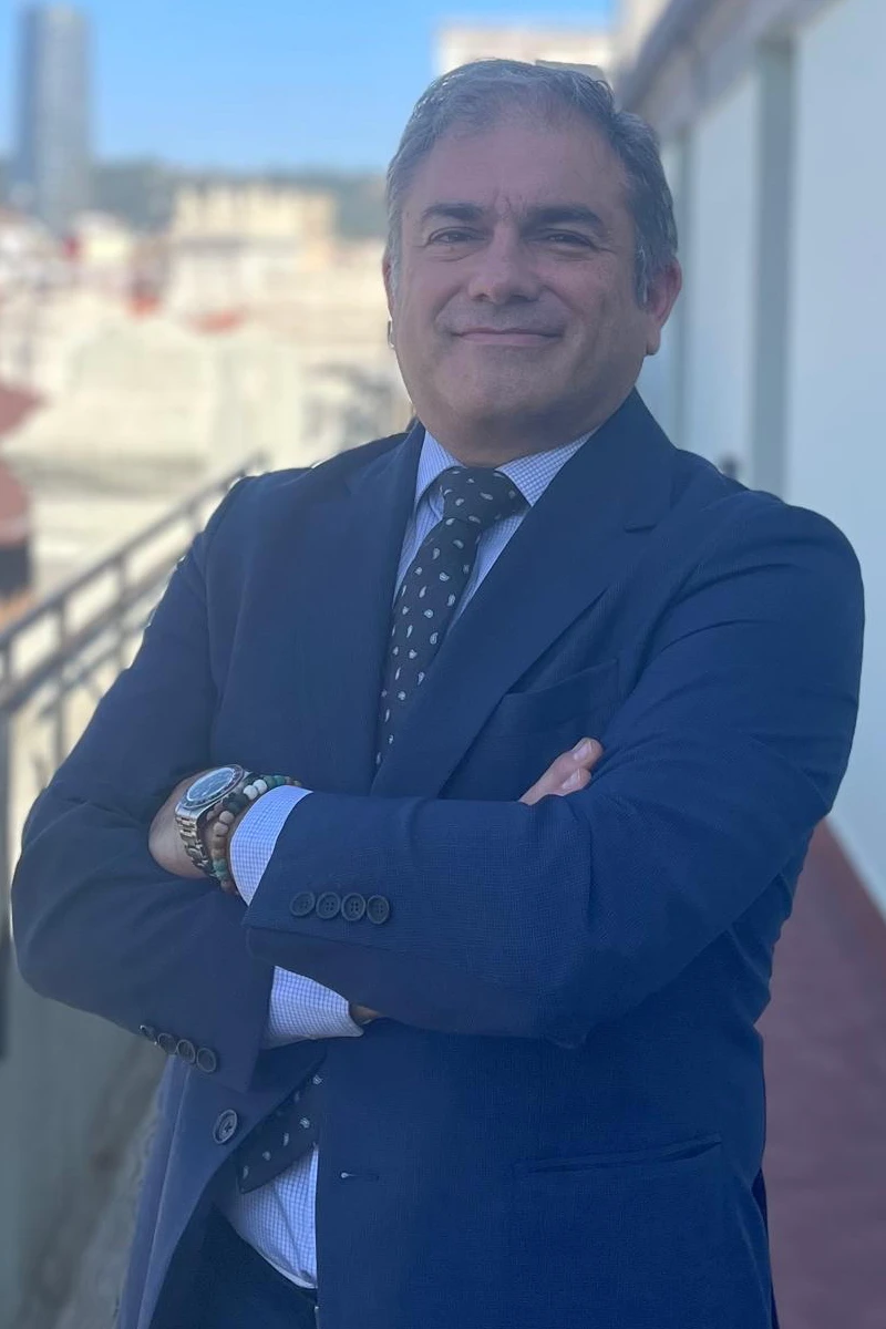 Roberto Fernandez O&a
